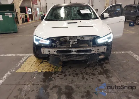 2015 Mitsubishi Lancer Evolution Gsr z USA, uszkodzony, nr VIN JA32W8FV5FU006207